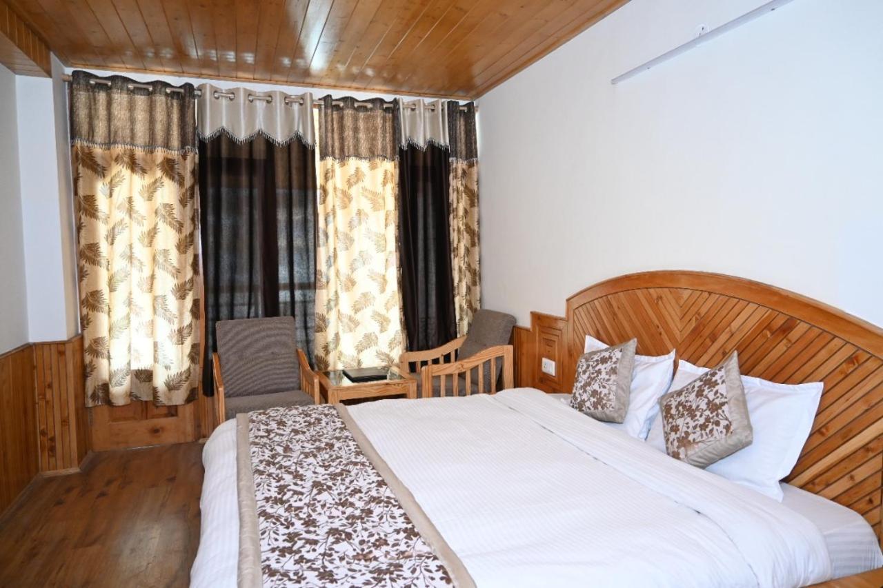 Hotel Nirmal Chhaya Manāli Zewnętrze zdjęcie