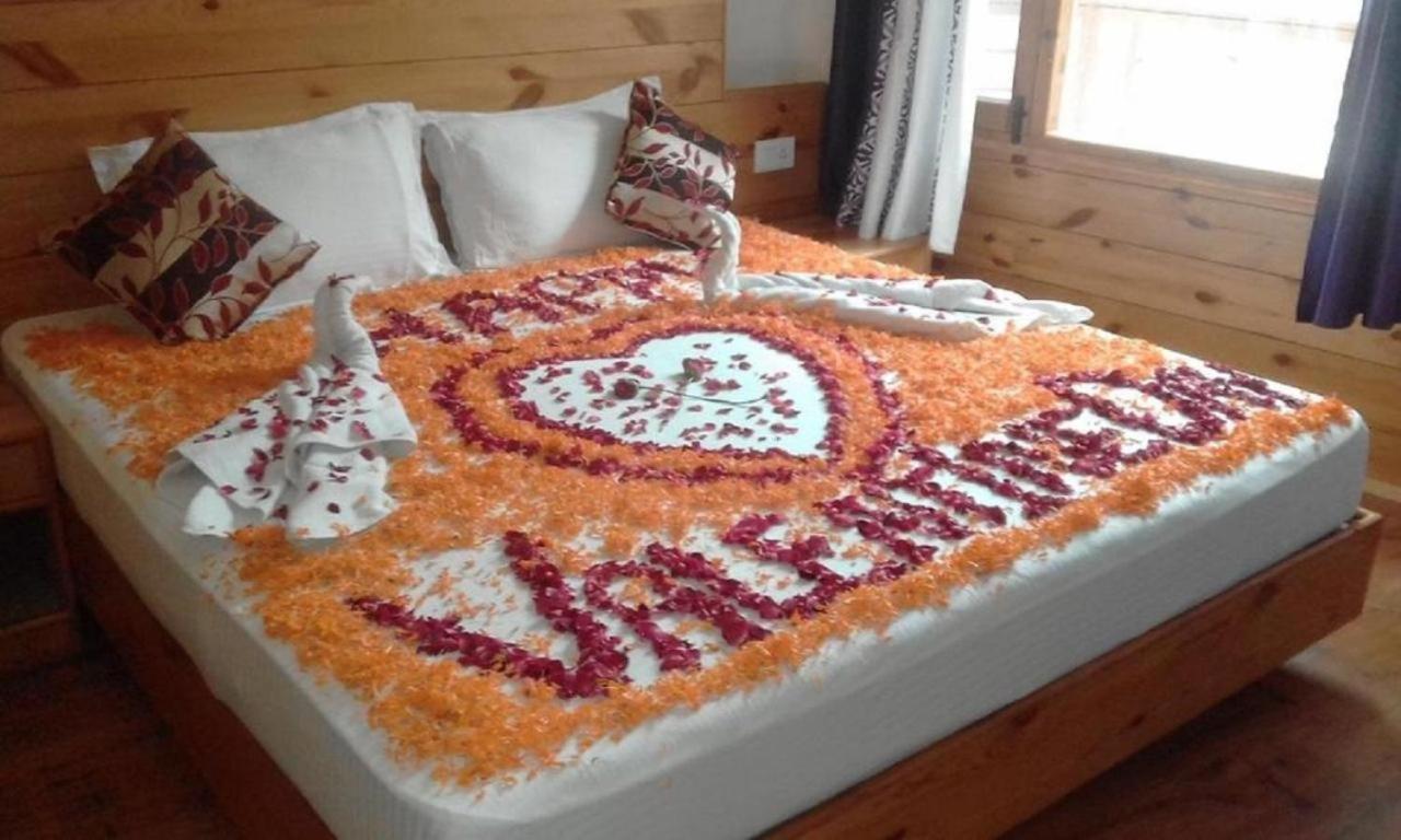 Hotel Nirmal Chhaya Manāli Zewnętrze zdjęcie