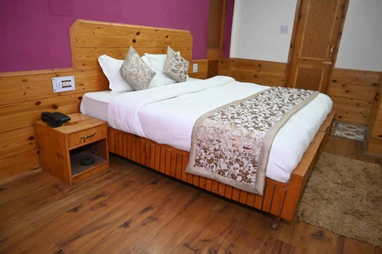Hotel Nirmal Chhaya Manāli Zewnętrze zdjęcie