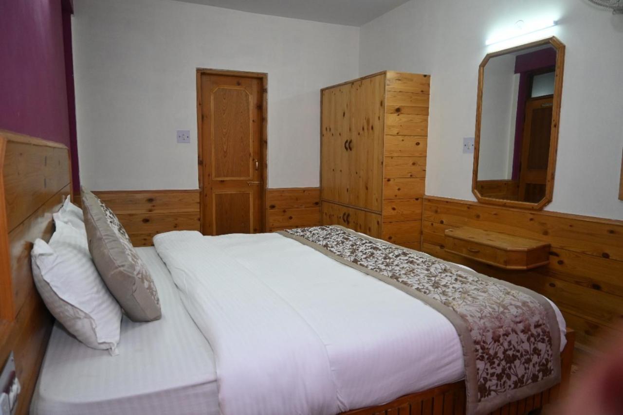 Hotel Nirmal Chhaya Manāli Zewnętrze zdjęcie