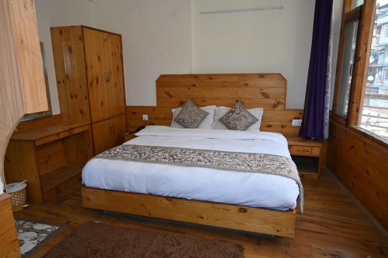 Hotel Nirmal Chhaya Manāli Zewnętrze zdjęcie